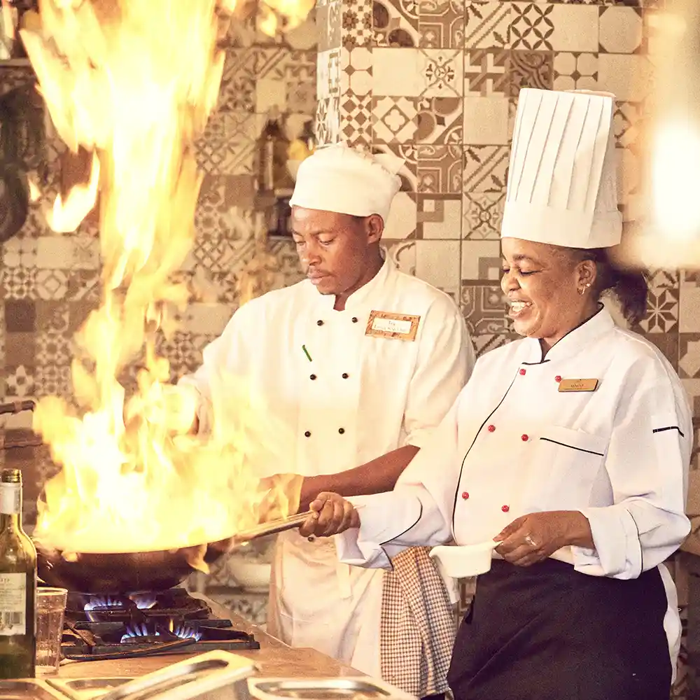 Signature Collection Luna Safari Africa Cooking